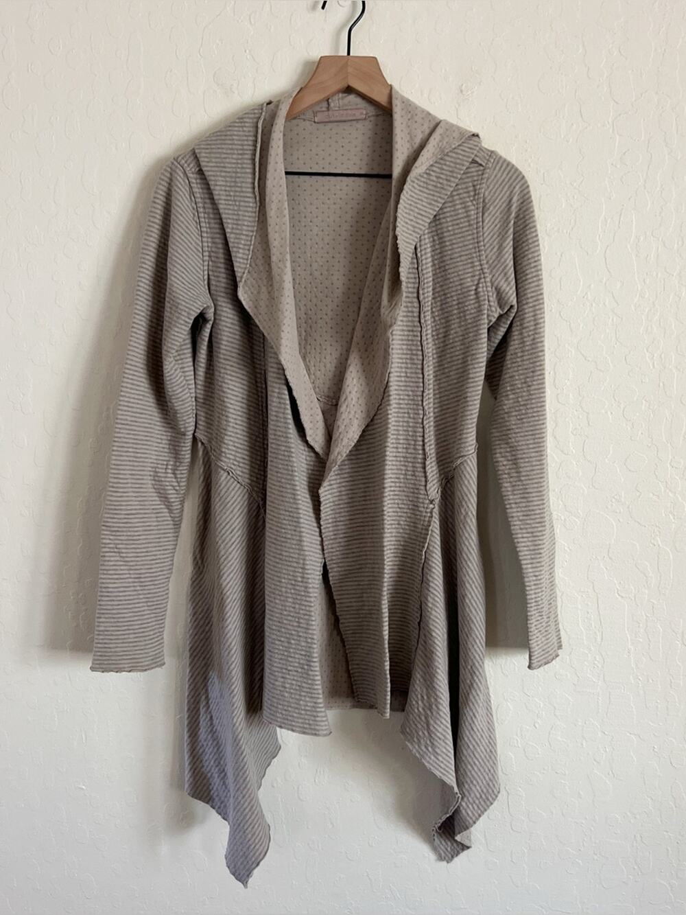 Cut Loose Open Front Asymmetric Hooded Cardigan Sweatshirt Small Tan Gray Stripe